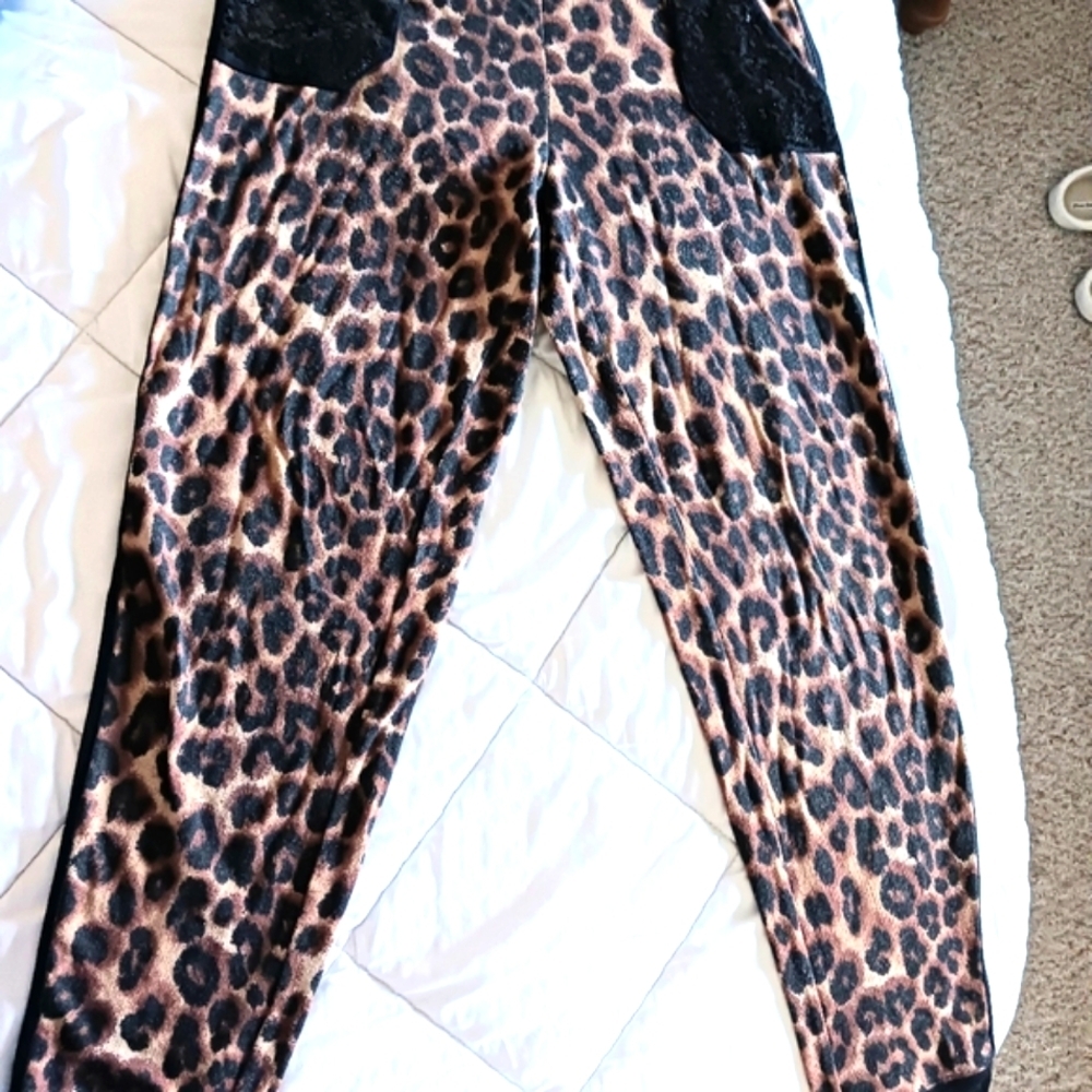 Cheetah sweat pants